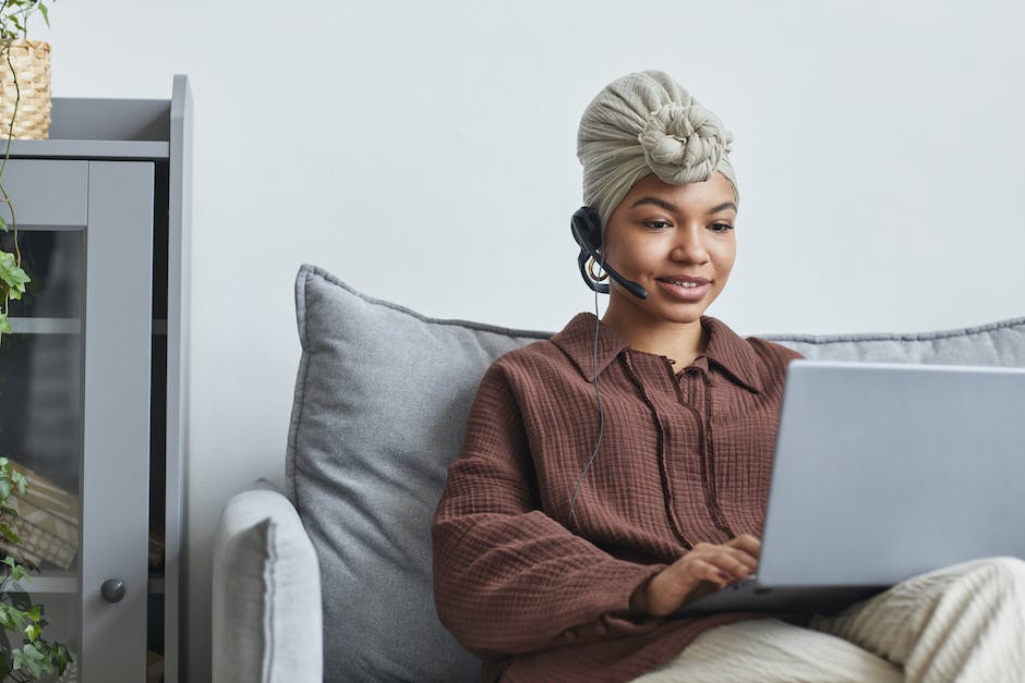 5 Reasons Why Working as a Content Moderator From Home Could be Your Dream Job